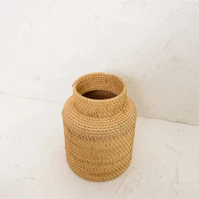 Wicker woven vase in 2 colours